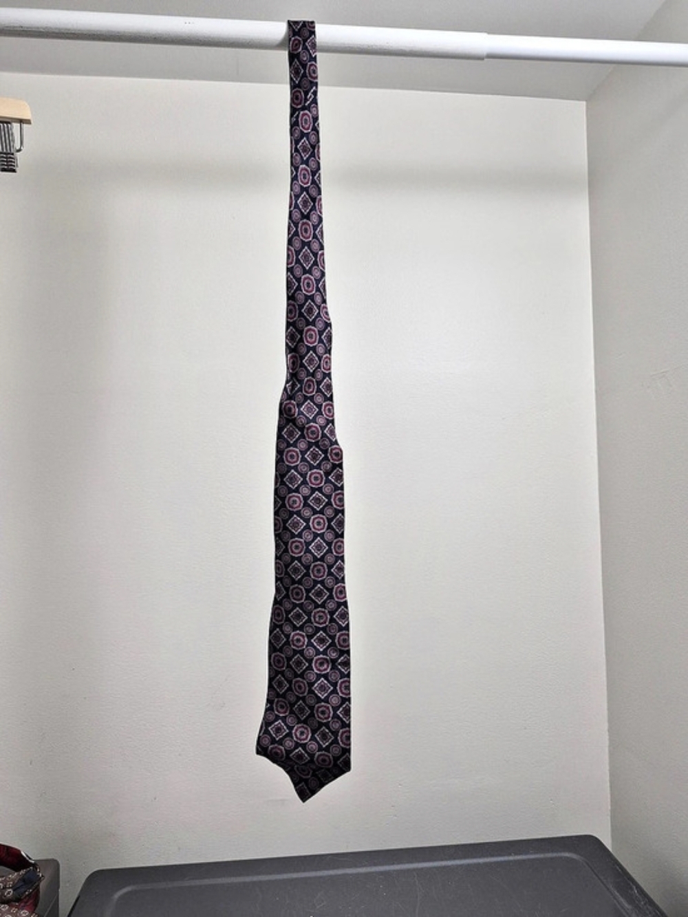 Leo Chevalier Silk Geometric Tie in Blue & Red Like New